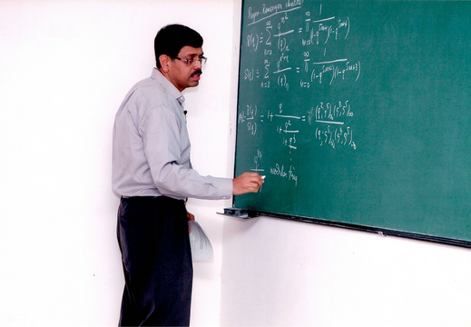 Prof. Krishnaswami Alladi lecturing at the inauguration of "Alladi Ramakrishnan Hall" on 23 July 2008